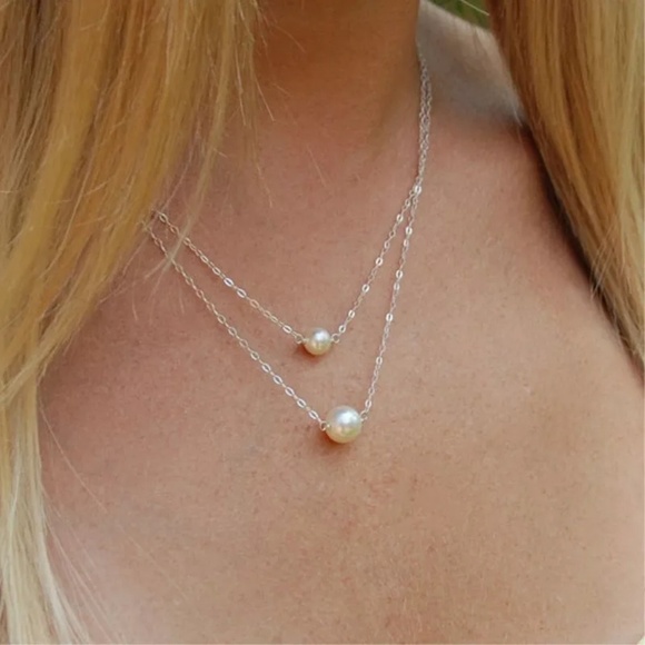NEW! Double Layered Silver Pearl Necklace - Picture 2 of 3